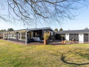 Holiday Home Svenger - 2km from the sea by Interhome Hals